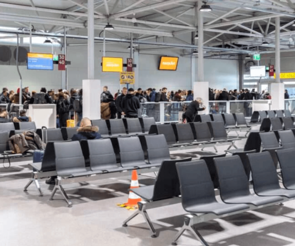 Tijdelijke airportterminal Berlijn